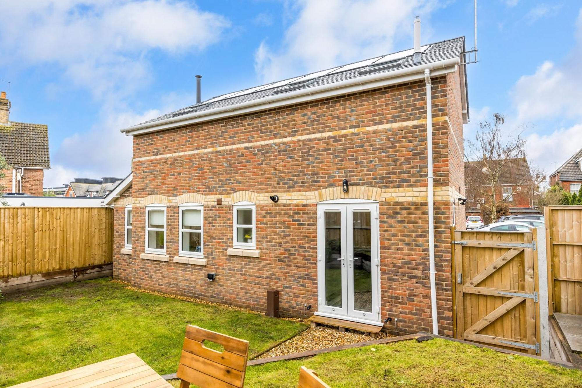 Charlotte Cottage Poole Exterior photo